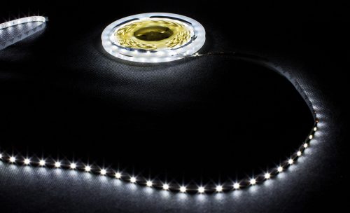 Profesjonalna taśma LED, 60diod 3528/metr, 4.8W/m, barwa biała neutralna 4000K, zasilanie 12Vdc